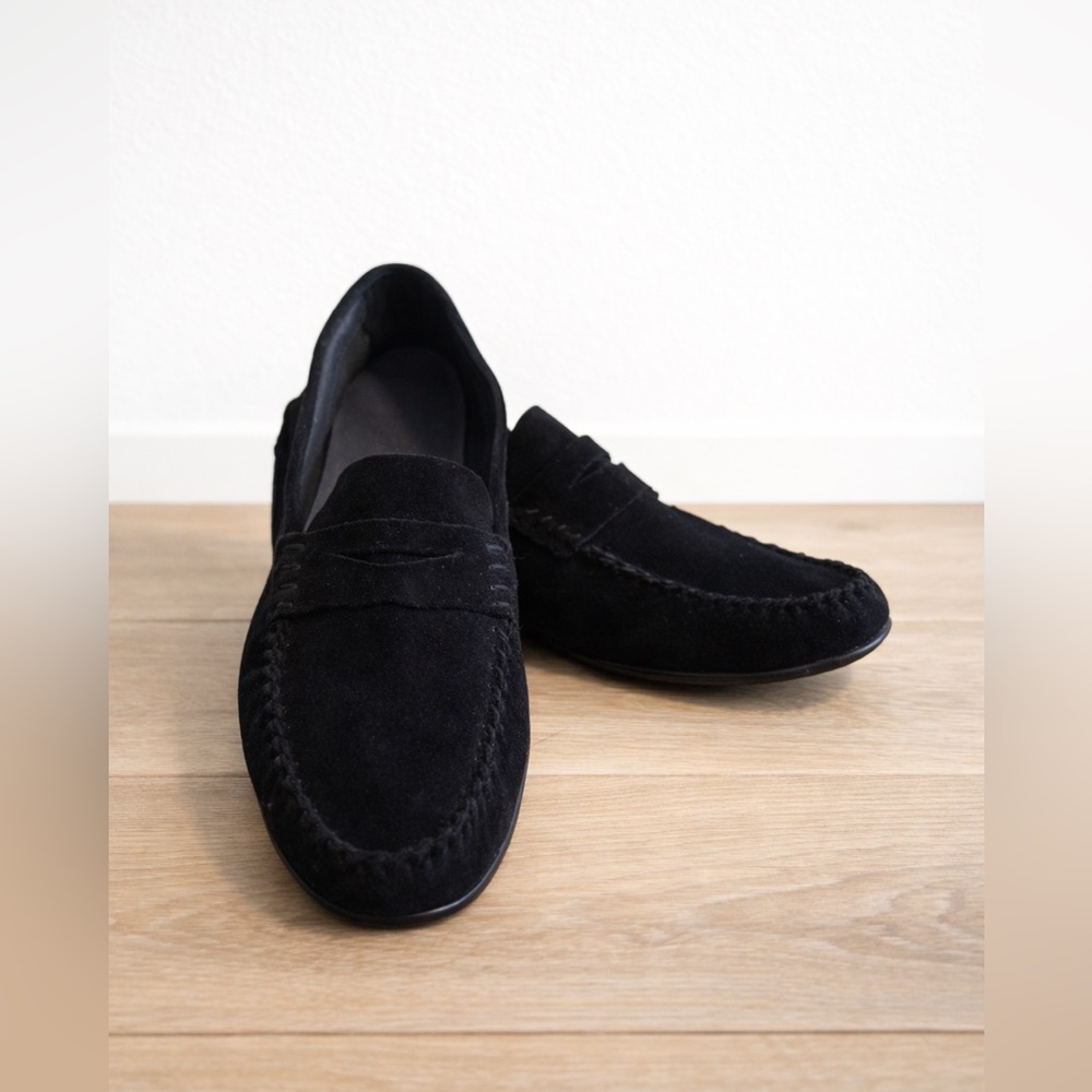 Aquatalia Women’s Dark Suede Loafers